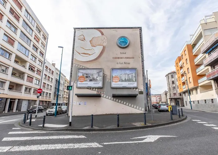 F2 Court Metrage Centre Clermont-fd * كليرمونت-فيراند